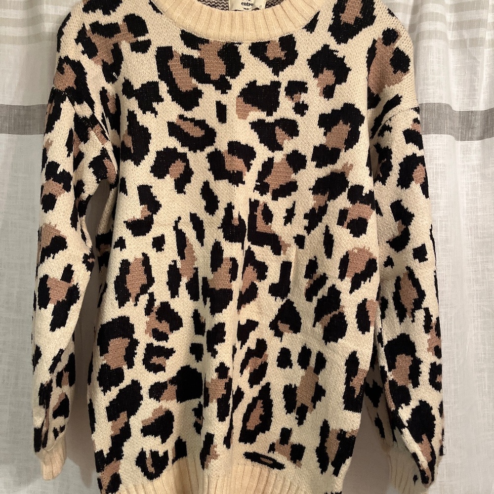 Entro leopard print sweater